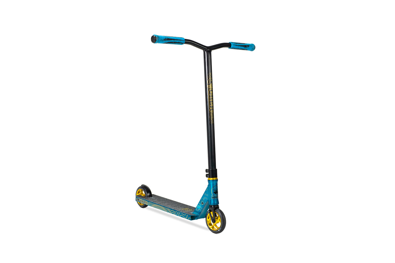 Lucky 2022 Crew Pro Complete Scooter Royale