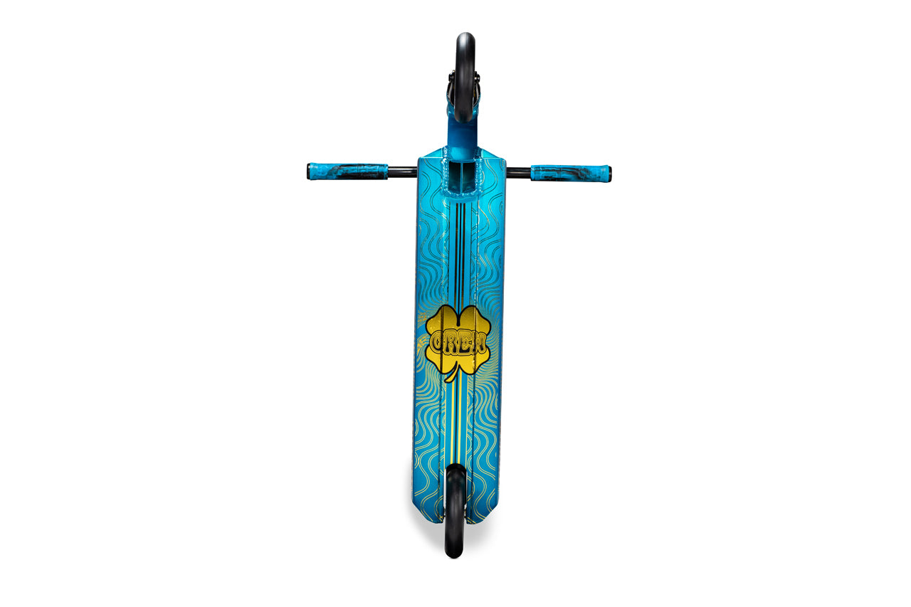 Lucky 2022 Crew Pro Complete Scooter Royale Bottom Graphic